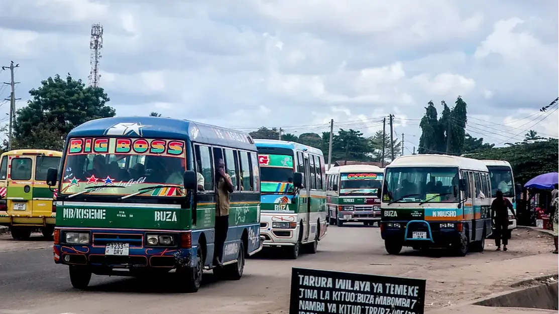 WATOA HUDUMA WA USAFIRI WA DAL...