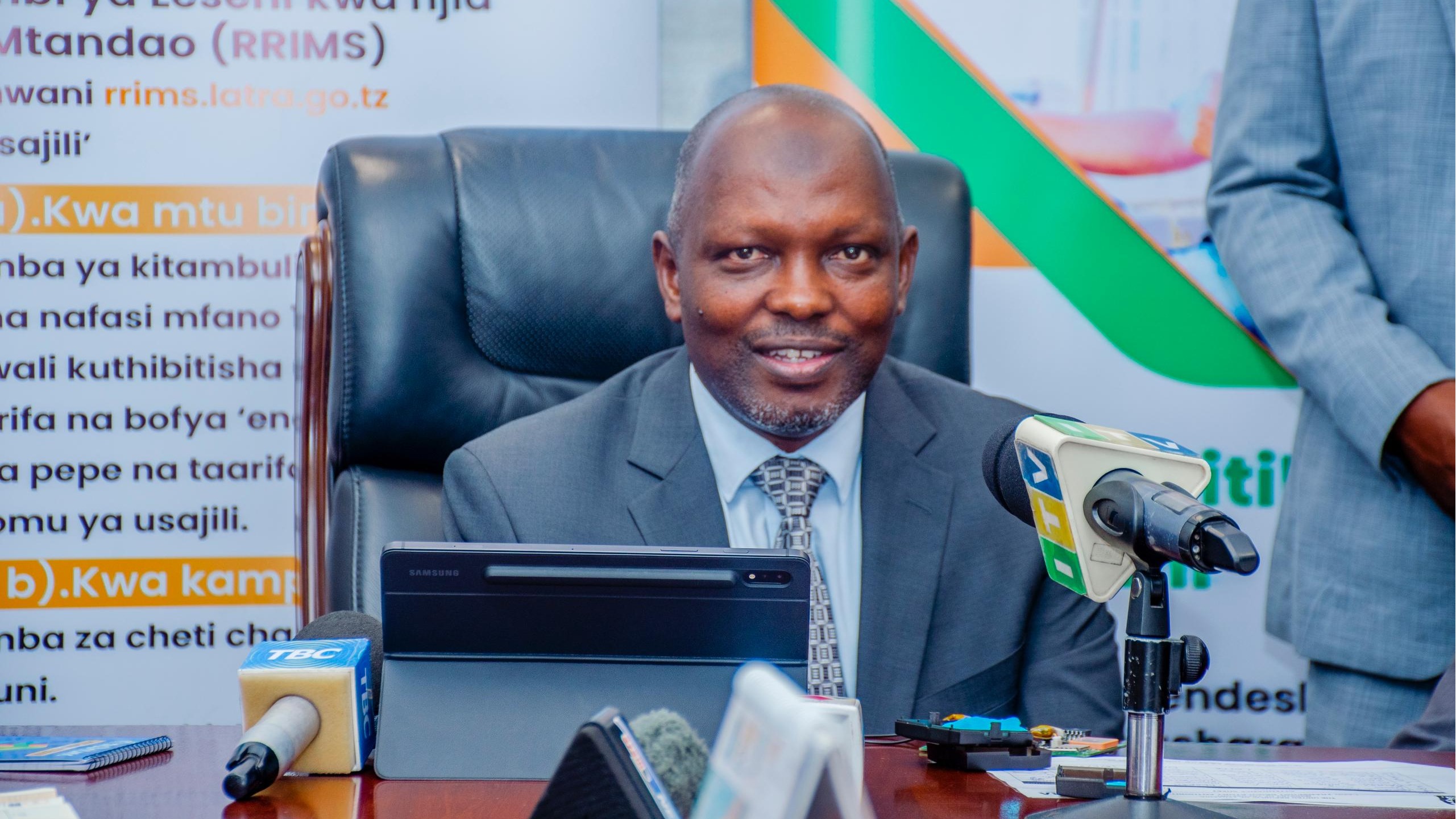 ABOOD, SUPER FEO, NA BM WAPEWA SIKU SABA KUJIREKEBISHA