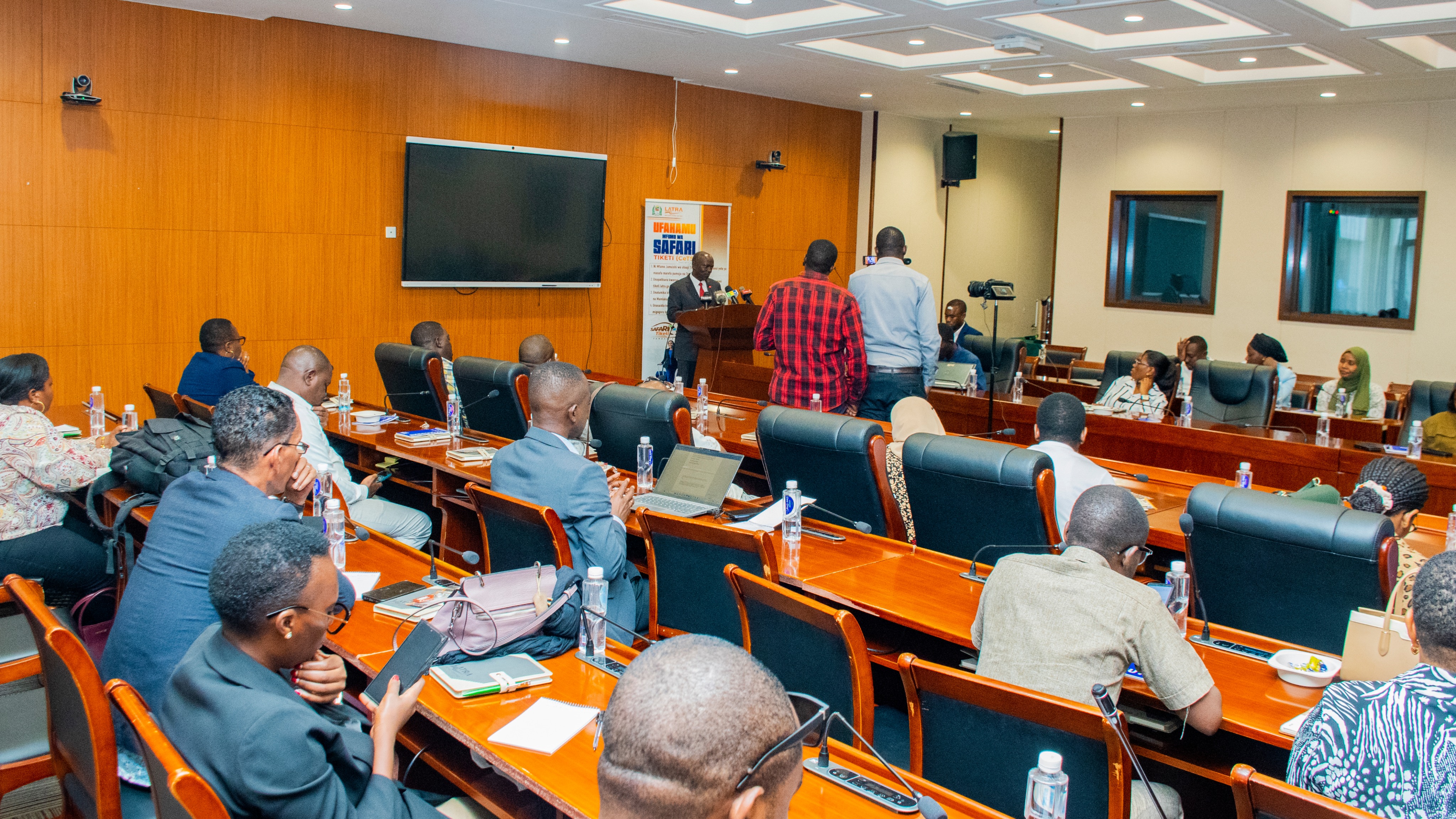 WANAHABARI WAPIGWA MSASA MIFUM...