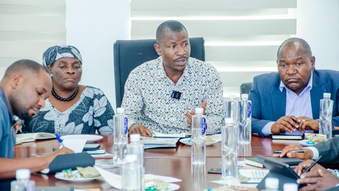 KAMATI YA PIC YAITAKA LATRA KU...